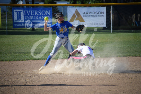 LEGION SOFTBALL VS WADENA-DEER CREEK_20230629_00020