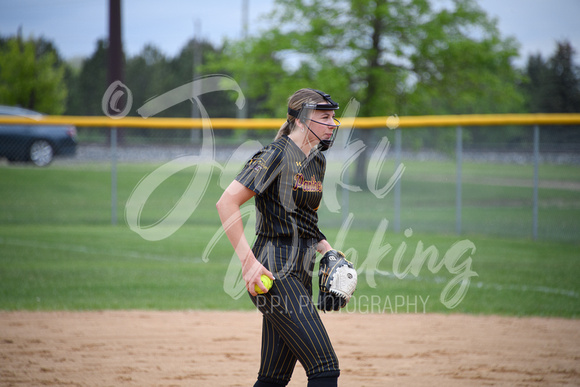 PANTHER SOFTBALL VS NEW YORK MILLS - SECTIONS_20240520_00024