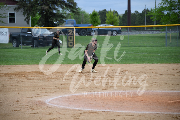 PANTHER SOFTBALL VS NEW YORK MILLS - SECTIONS_20240520_00021