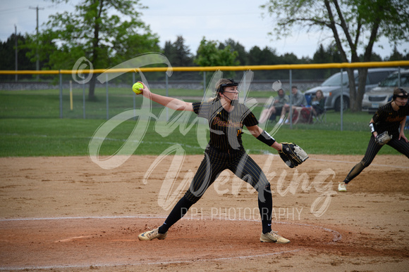 PANTHER SOFTBALL VS NEW YORK MILLS - SECTIONS_20240520_00014